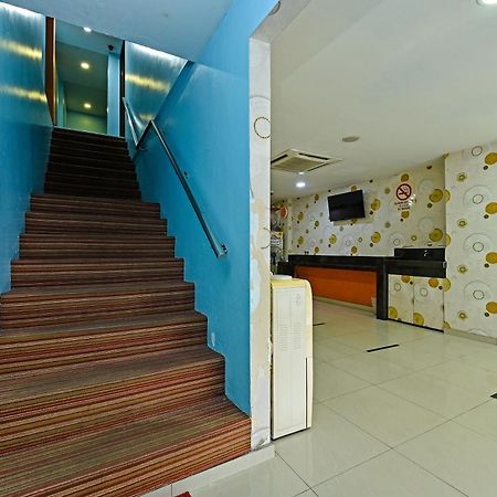 Super Oyo 992 Orange Hotel Kuala Pilah Exterior photo