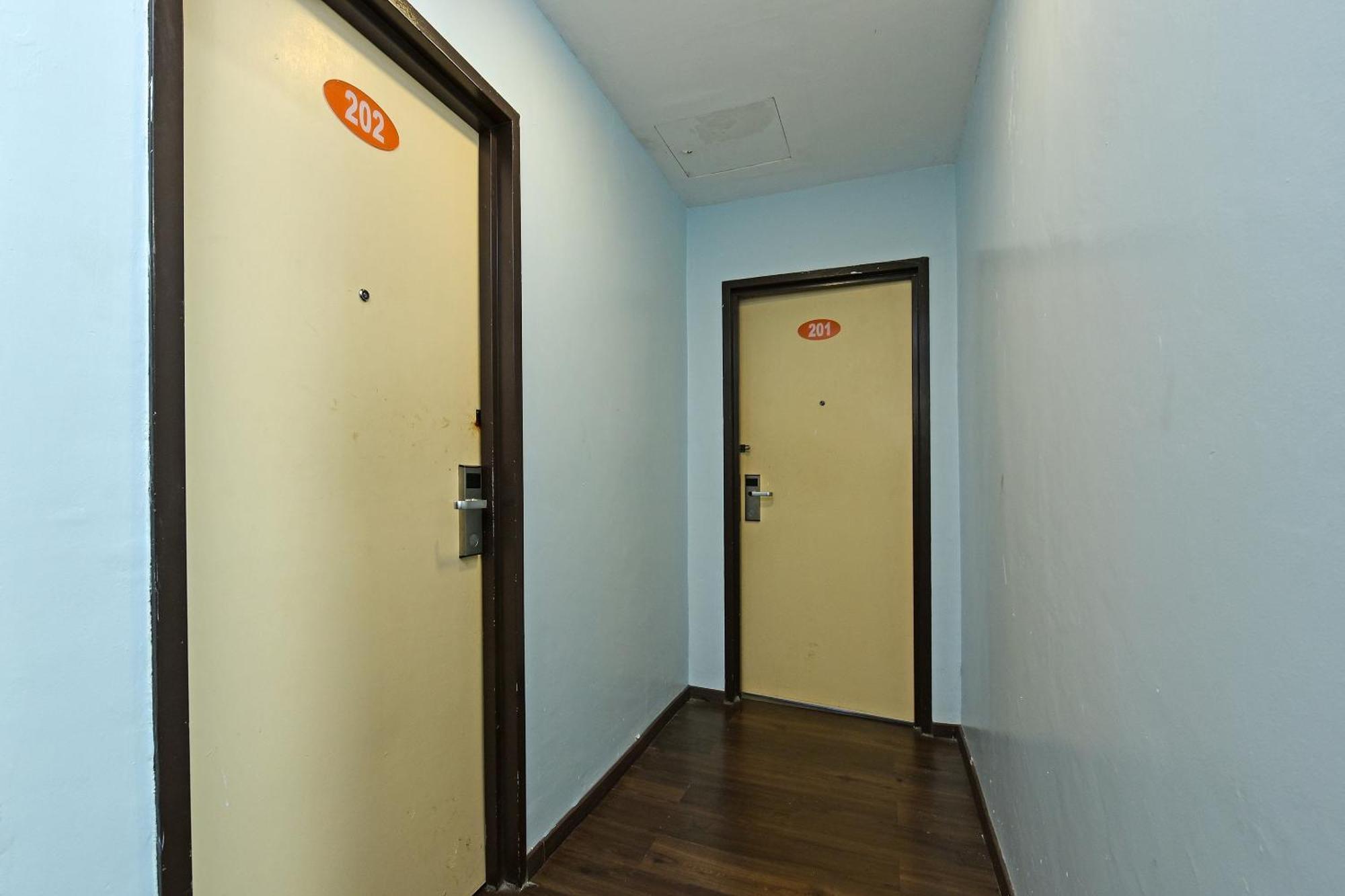 Super Oyo 992 Orange Hotel Kuala Pilah Exterior photo