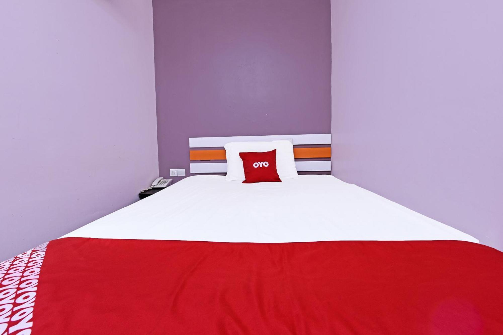 Super Oyo 992 Orange Hotel Kuala Pilah Exterior photo